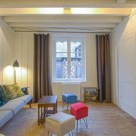 34 Notre Dame - Pretty Triplex House In Honfleur-near The Old Port * أونفلور